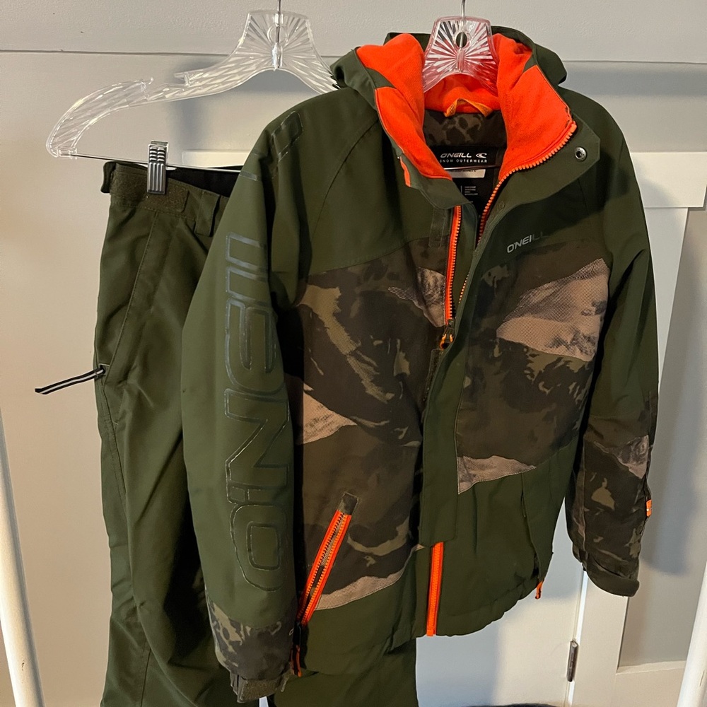 O’Neill Ski/ Snowboard jacket with matching pants